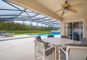 House of Views-Private South Facing Pool, WiFi, Games Room, Lakeview