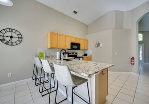 Kissimmee Getaway w/Pool ~ 7 Mi to Disney!