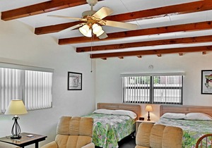 Lake Blue Resort - #7. - *Waterfront, Sandy Beach, boat slips, heated pool
