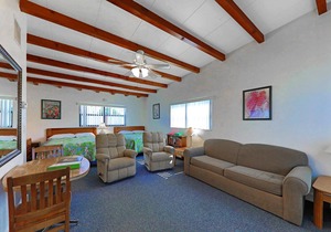 Lake Blue Resort - #8. - *Waterfront, Sandy Beach, boat slips, heated pool