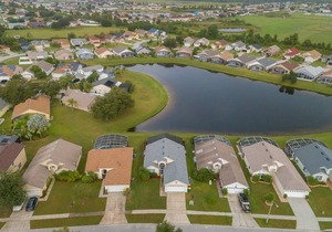 Lake Views, Relaxing Pool/Spa. Updated Home. PET FRIENDLY
