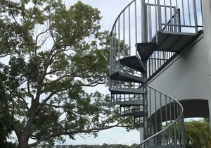 Lakefront Artist's Loft - Isolate in Luxury!