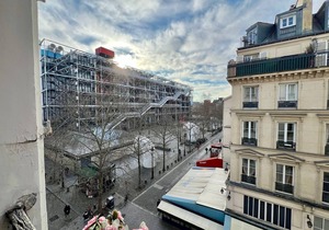 Large furnished studio Paris Marais Centre Pompidou