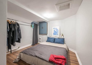 Leslieville Courtyard 1 Bedroom Apartment