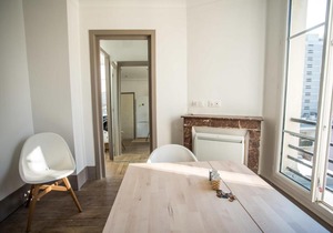 Lovely apt next to the Belleville park