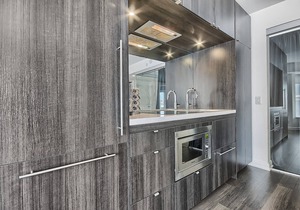 Lovely Two Bedroom, Two Bathroom Condo in Heart of Yorkville