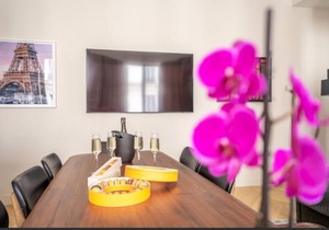 LUXURY FLAT IN CHAMPS ELYSEES - RUE DE PONTHIEU- 118 SQM