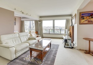 Magnificent apartment with double living room