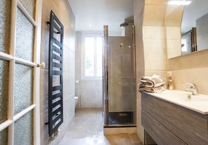 Magnificent apt in the Heart of the 14th