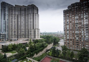 Maplewood Suites - Grand Ovation, Square One