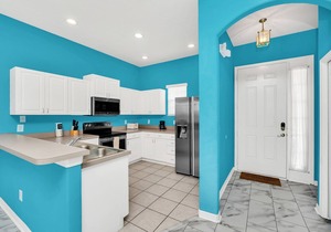 Mediterranean-style villa w/pool 25-min to Disney