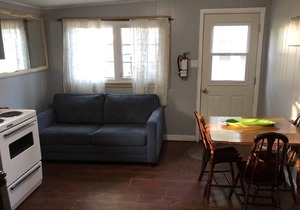 Medium Cottage, 2 min Walk to Beach, BCC #3