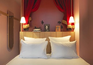 Mob Hotel Paris Les Puces
