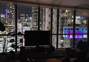 Modern Luxurious Condo in Downtown