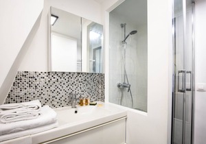 Modern Minimalism in the Heart of Paris, by Veeve