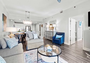 Modern Upscale Condo Ground floor with easy beach access. Beach Service included $60 day Value!