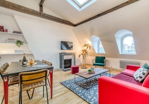 Montaigne IV - Two Bedroom Apartment, Sleeps 6