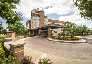 Monte Carlo Inn Brampton Suites
