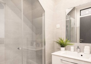 Montmorency III - Studio Apartment, Sleeps 2