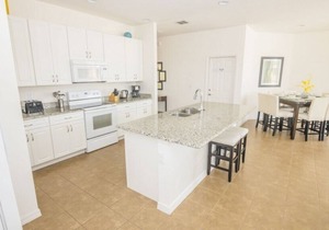 NEW LISTING - Private Pool - Resort Amenities - WiFi - Providence Resort