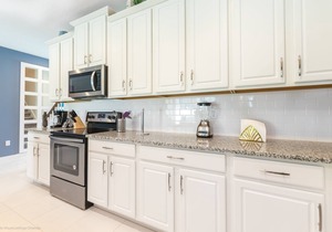 New Listing! Solara Resort, 8mi to Disney & 15mi to Universal - FS261026