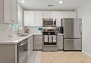 Newly Renovated Apt in Stunning Safety Harbor!