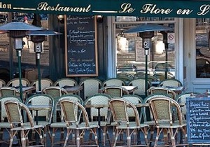 OLD TOWN CENTER IN PARIS, ELEGANT, QUIET WITH ELEVATOR AND A/C