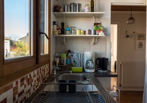 Paris 'Buttes Chaumont ' Park : quiet, cosy sunny residential apartment 58 sqm