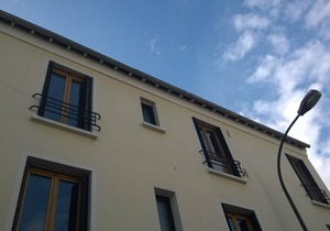 Paris 'Buttes Chaumont ' Park : quiet, cosy sunny residential apartment 58 sqm