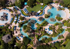 Perfect for Family Awesome Units! Shuttle to Disney! 7 Restaurants, Water Park