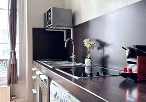 Quiet Apartment in Le Marais