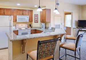 Rare Find! 3 BR Dlx Sleeps 10 -Bonnet Creek Resort-5 Pools & More