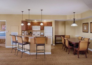 Rare Find! 3 BR Dlx Sleeps 10 -Bonnet Creek Resort-5 Pools & More