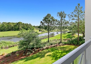 Renovated studio with pool, hot tub, full sized fridge, and 2 burner stovetop