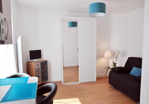 RESIDENCE ROCHEGUDE-Studio n°2-PROCHE LA DEFENSE/PARIS