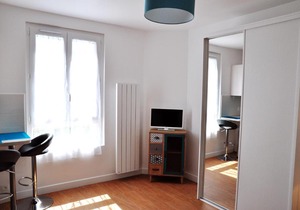 RESIDENCE ROCHEGUDE-Studio n°2-PROCHE LA DEFENSE/PARIS