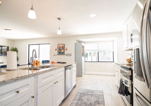SAFETY HARBOR 1 LEVEL 5 BEDROOM 3 BATH POOL HOME