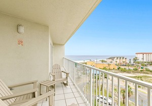Sixth-Floor Condo w/Partial Ocean Views, Free WiFi, Balcony, Shared Pool, Tennis