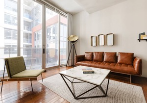 Sonder The Slate | Stellar King Suite w/Balcony