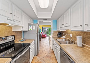 Southbay by the Gulf, 3 BR, Pool out Front Door, Gas Grill, 5min walk to beach