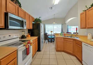 Spacious 4 Bedroom Resort Home with Private Pool