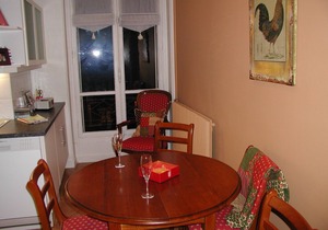 Spacious Classic 1 Bedroom Apartment in the Heart of Paris