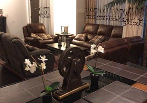 Spacious House w/ beautiful Terrace