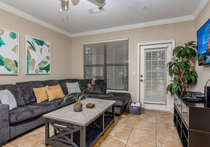 *SpecialOffer* Paradise Getaway Condo near Disney 909BP