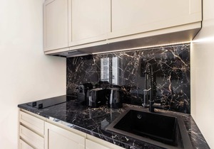 St Georges - Fabulous Two Bedroom in Paris