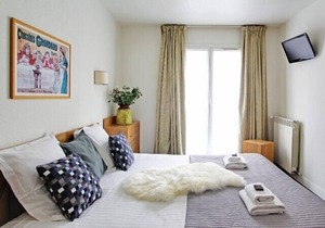 Studio with double bed for 2 pers in Eastern district; Les Lilas