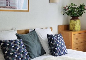 Studio with double bed for 2 pers in Eastern district; Les Lilas