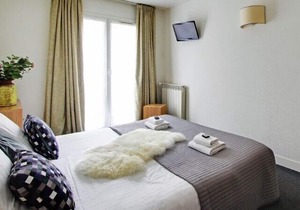 Studio with single beds for 2 pers in Eastern district; Les Lilas
