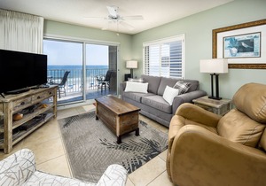 Summerlin 305: BEACH FRONT 3rd Floor CORNER Condo ~ FREE Beach Service & more