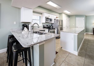 Summerlin 305: BEACH FRONT 3rd Floor CORNER Condo ~ FREE Beach Service & more